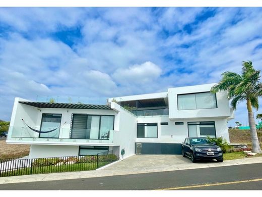 Casa de lujo en Manta, Cantón Manta