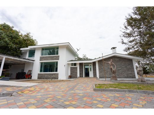 Πολυτελή κατοικία σε Κίτο, Cantón Quito