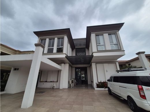 Luxury home in Guayaquil, Cantón Guayaquil