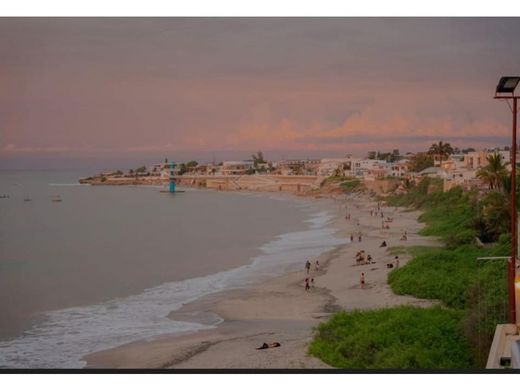 Luxury home in Santa Elena, Cantón Santa Elena