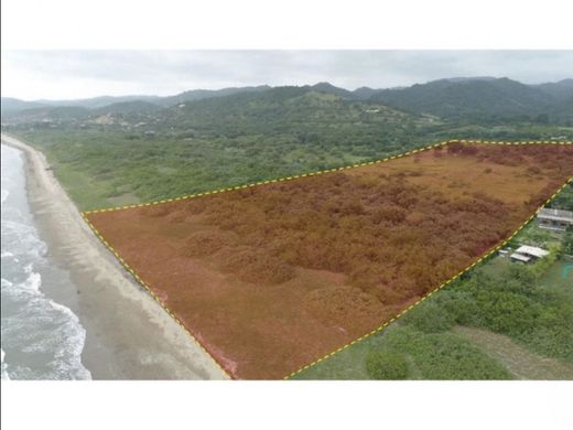 Grond in Puerto López, Provincia de Manabí