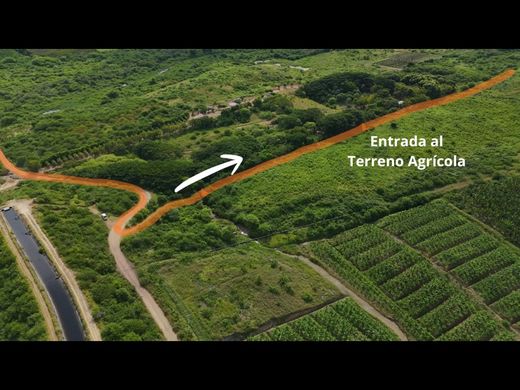 Land in Santa Elena, Cantón Santa Elena