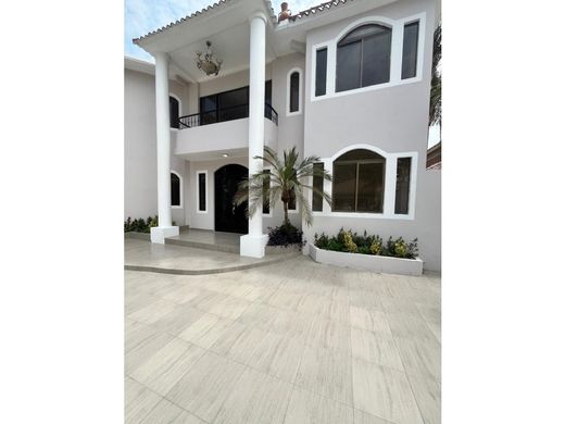 Luxury home in Guayaquil, Cantón Guayaquil