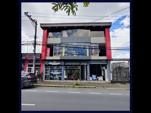 Complexes résidentiels à Santo Domingo de los Colorados, Cantón Santo Domingo de los Colorados