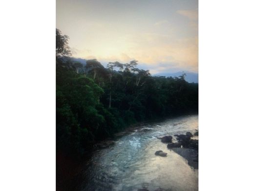 Land in Tena, Provincia de Napo
