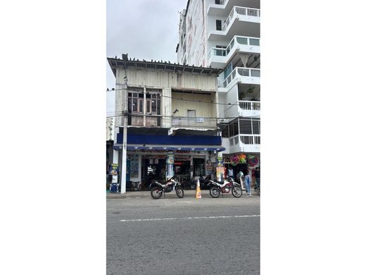 地皮  Salinas, Cantón Salinas