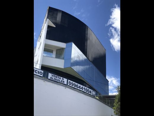 Residential complexes in Quito, Cantón Quito