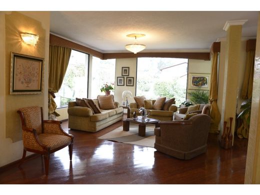 Luxe woning in Quito, Cantón Quito