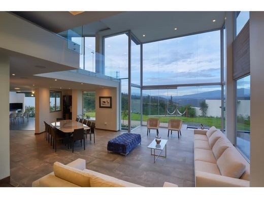 Luxury home in Nayón, Cantón Quito