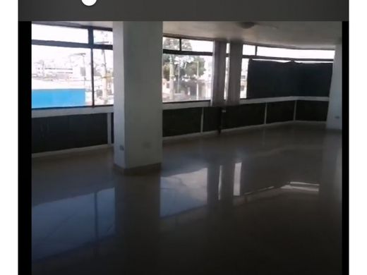 ‏משרד ב  קיטו, Cantón Quito