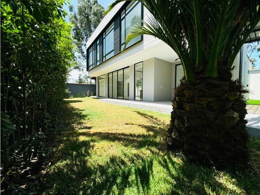 Casa de luxo - Cumbayá, Cantón Quito