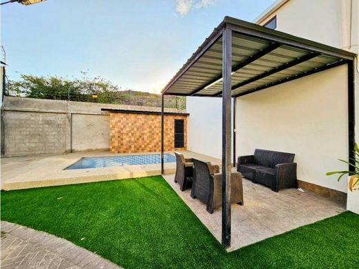 Элитный дом, Манта, Cantón Manta