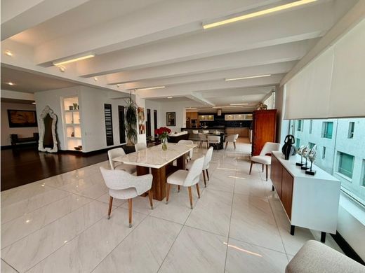 Penthouse Quito, Cantón Quito