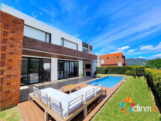 豪宅  基多, Cantón Quito