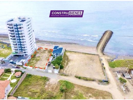 Land in Manta, Cantón Manta