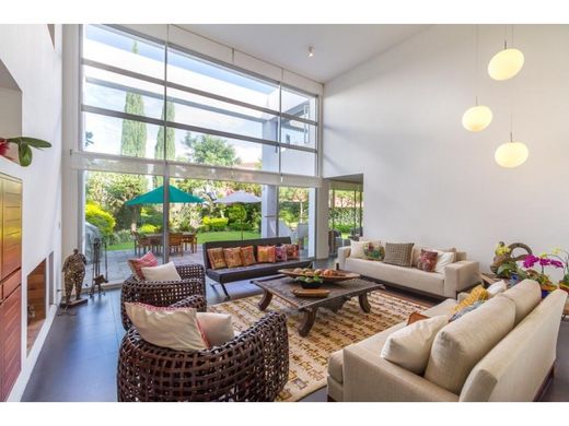 Luxus-Haus in Cumbayá, Cantón Quito