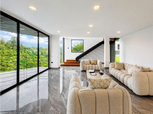 Luxury home in Puembo, Provincia de Pichincha