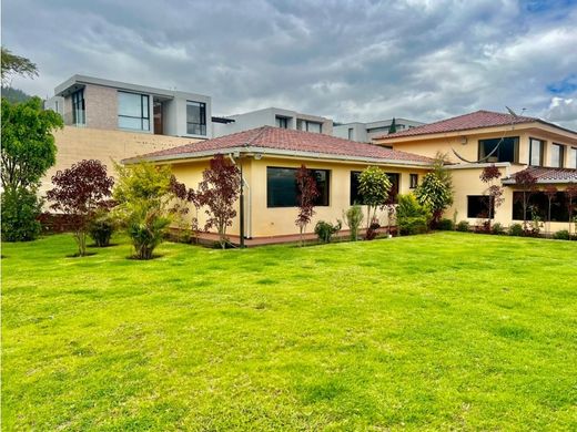 Luxus-Haus in Quito, Cantón Quito