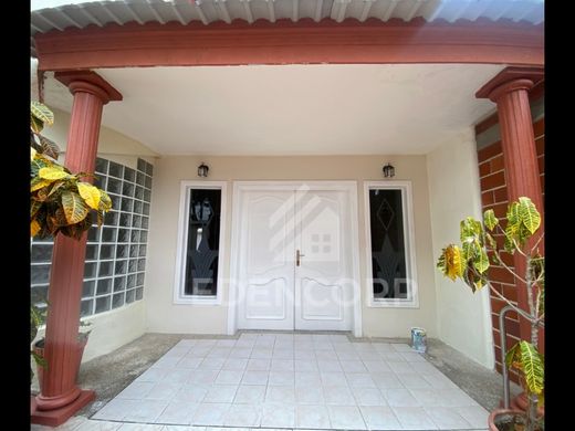 Luxus-Haus in Guayaquil, Cantón Guayaquil