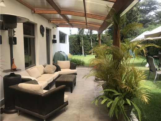 Luxury home in Puembo, Provincia de Pichincha