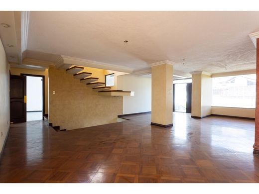 Luxus-Haus in Quito, Cantón Quito