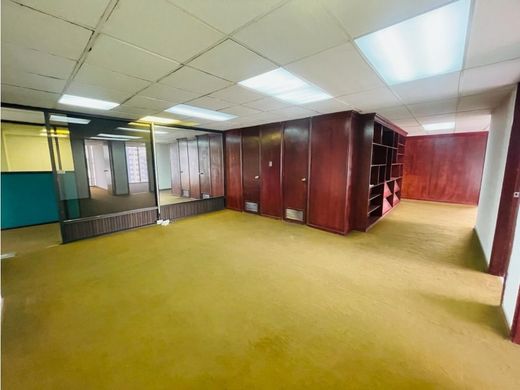 Office in Quito, Cantón Quito