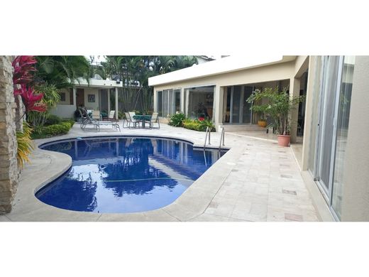 Luxury home in Guayaquil, Cantón Guayaquil