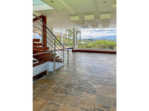 Puembo, Provincia de Pichinchaの高級住宅