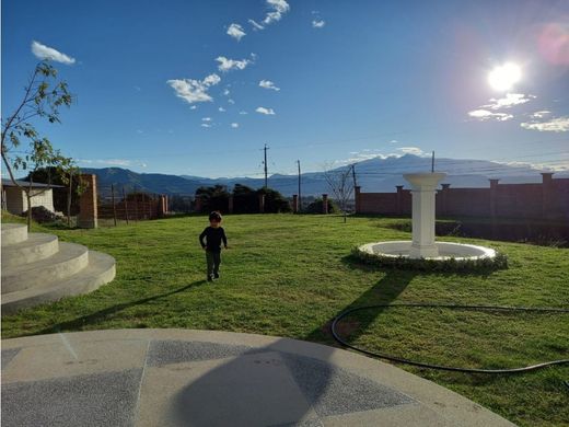 Усадьба / Сельский дом, Pifo, Provincia de Pichincha