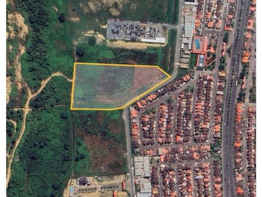 Land in La Aurora, Cantón Yaguachi