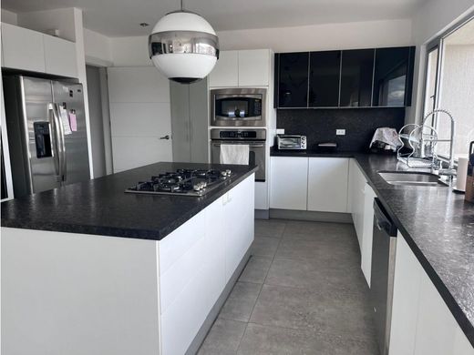 Квартира, Кито, Cantón Quito