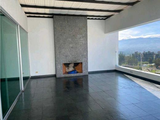 Apartment / Etagenwohnung in Quito, Cantón Quito