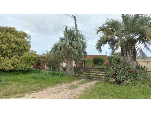 ‏בתי כפר ב  Barra de Maldonado, San Carlos