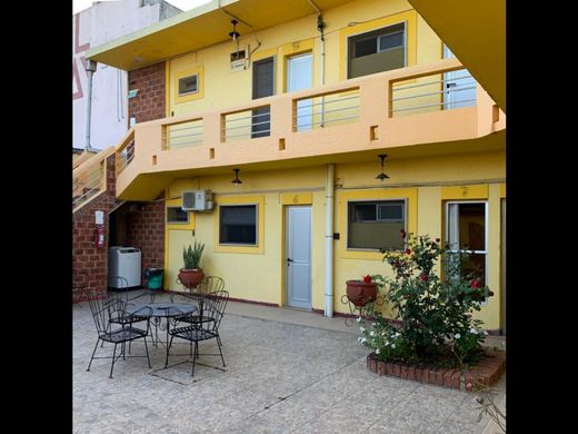 ﻓﻨﺪﻕ ﻓﻲ Guichón, Guichon