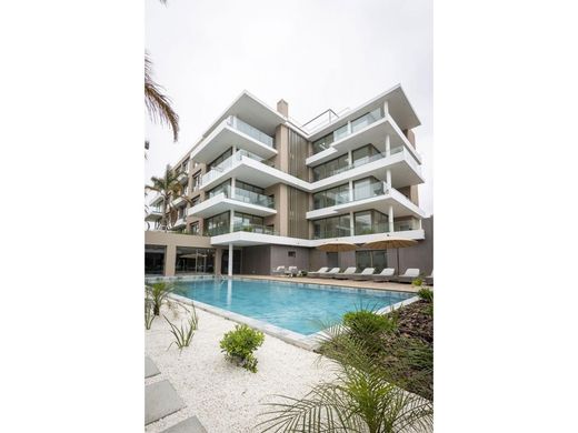 Apartment in Carrasco, Municipio B