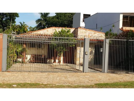 Casa di lusso a Asunción, Asuncion