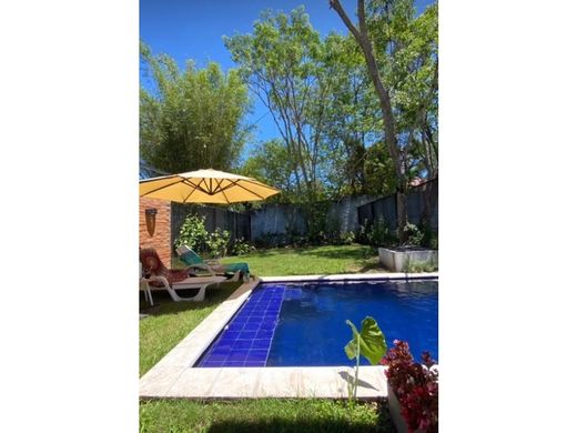 豪宅  San Bernardino, Departamento de la Cordillera