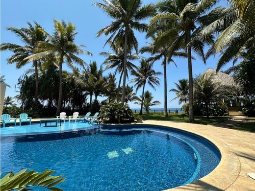 Casa di lusso a Monterrico, Departamento de Santa Rosa