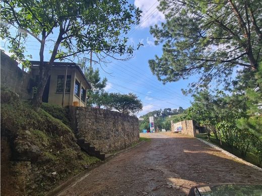 ‏קרקע ב  Cobán, Municipio de Cobán