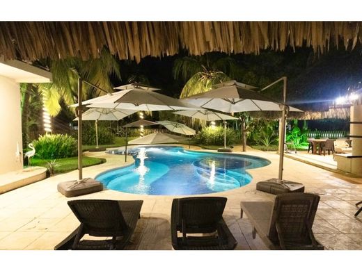 Luxury home in Monterrico, Departamento de Santa Rosa