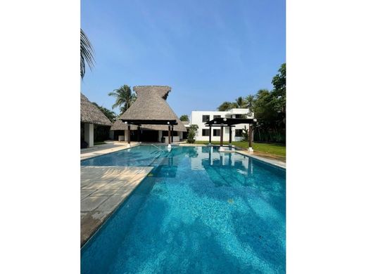 Luxus-Haus in Puerto San José, Municipio de San José