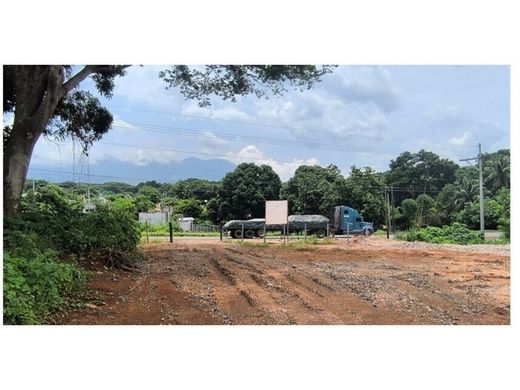 地皮  Guazacapán, Departamento de Santa Rosa