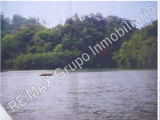 Grundstück in Puerto Barrios, Municipio de Puerto Barrios