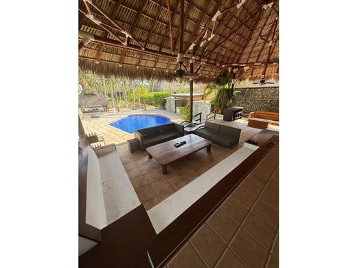 Luxury home in Puerto San José, Municipio de San José