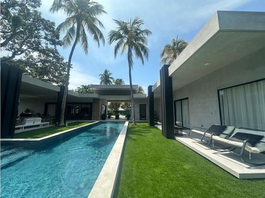 Luxury home in Iztapa, Municipio de Iztapa