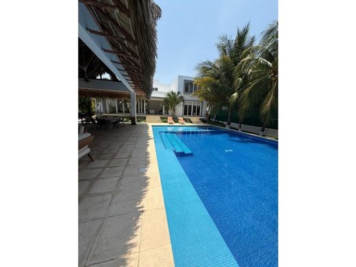 Luxury home in Puerto San José, Municipio de San José