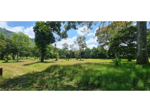 Land in Santa Elena Barillas, Municipio de Villa Canales