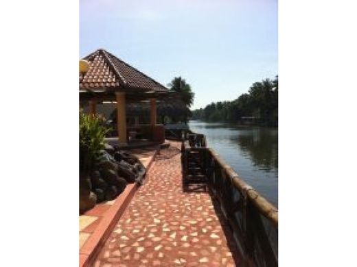 Πολυτελή κατοικία σε Puerto San José, Municipio de San José