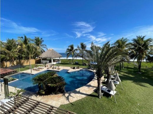 Casa di lusso a Monterrico, Departamento de Santa Rosa