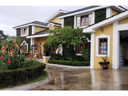 Luxe woning in Santa Catarina Pinula, Municipio de Santa Catarina Pinula